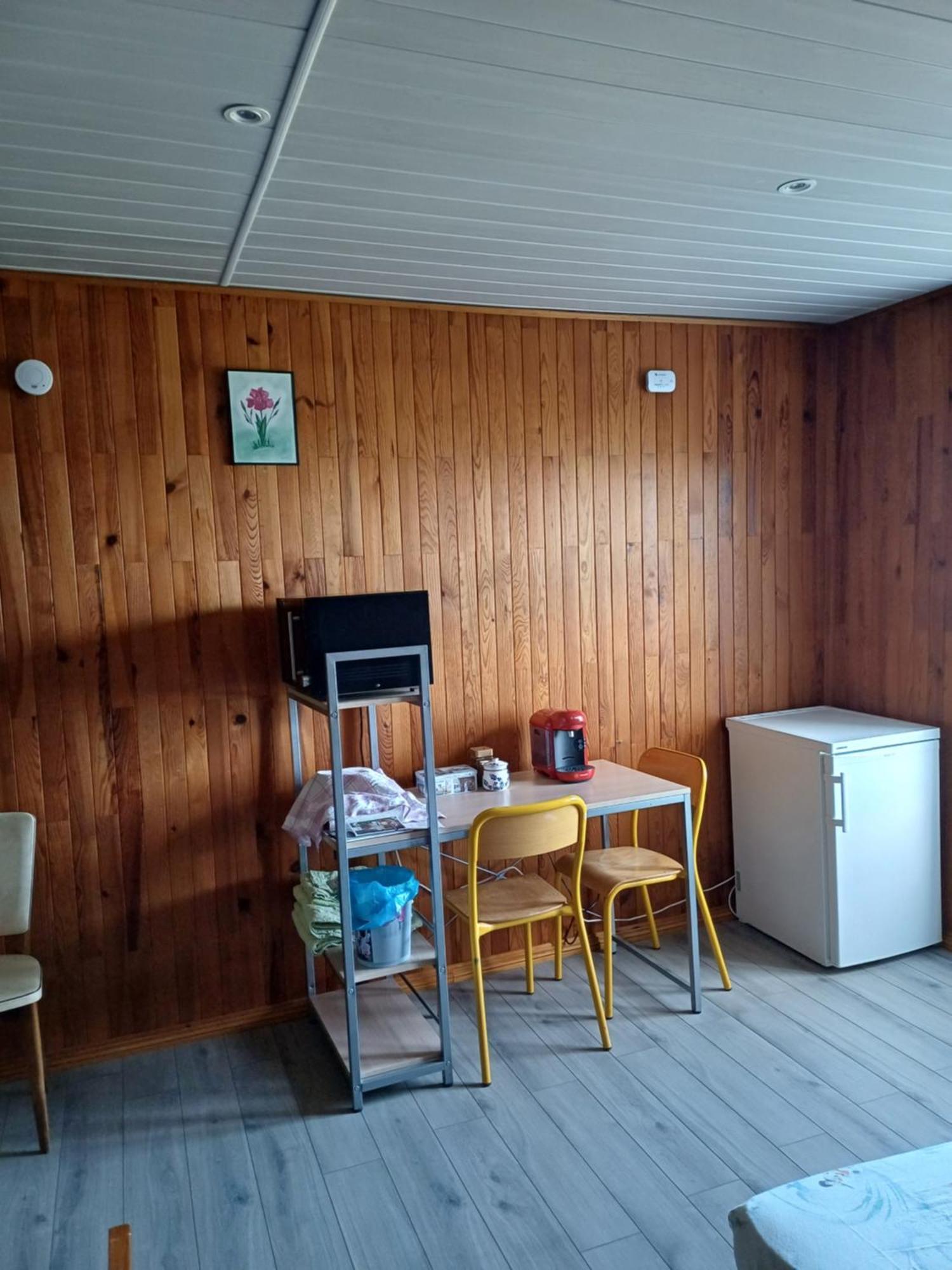 Le Pouyet Apartman Saint-Lattier Kültér fotó